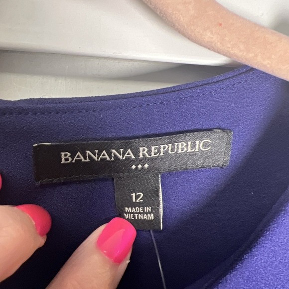 Banana Republic Bell Sleeve Stretch Sheath Dress Size 12 Deep Purple NWT - Picture 2 of 7